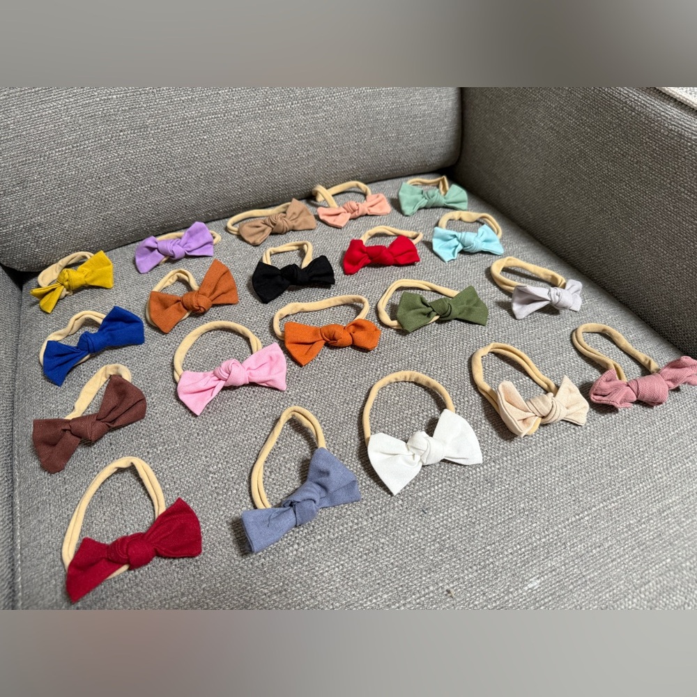 32 Baby Girl Bows Bundle
